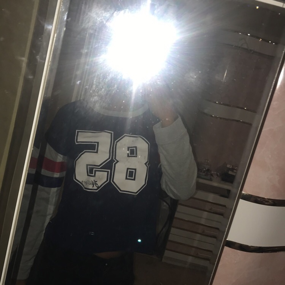 Tommy Hilfiger Long Sleeved Crop Top - Picture 1 of 4